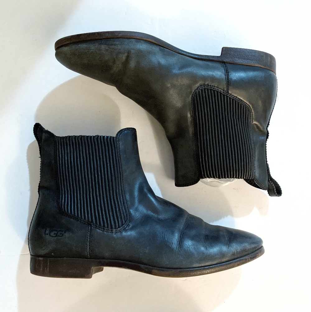Ugg Australia Distressed Jo Chelsea Boots